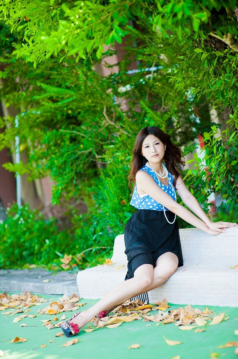 Vicni 2011圣瑪麗嬰院外拍 国产美少女外景自拍照片